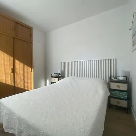 Appartement Charmant T2 A 350m De La Plage Avec Terrasse Et Garage A - Fr-1-539-44 Royan